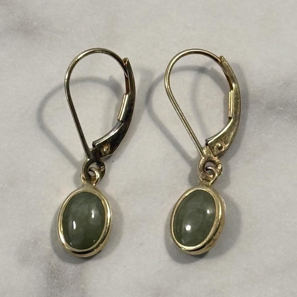 14K Yellow Gold Oval Green Jade Open Back Leverback Dangle Drop Earrings 1.3 gr